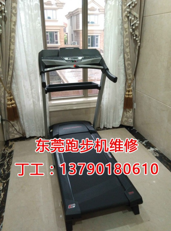 美國愛康跑步機(jī)安裝維修4